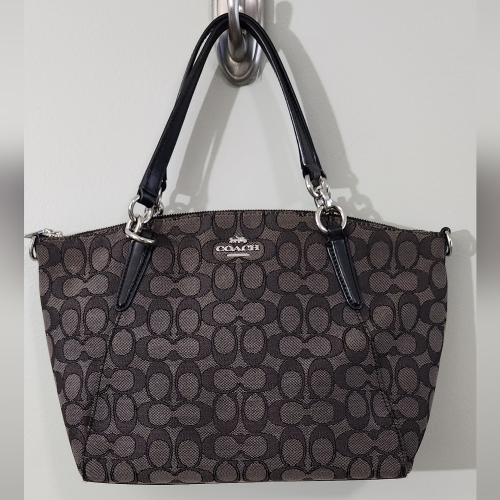 Coach satchel - Picture 1 of 8